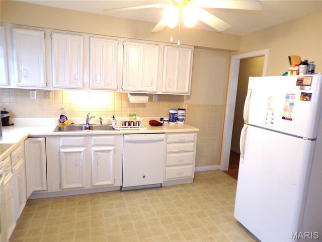 860 Graham Road, Florissant, MO 63031