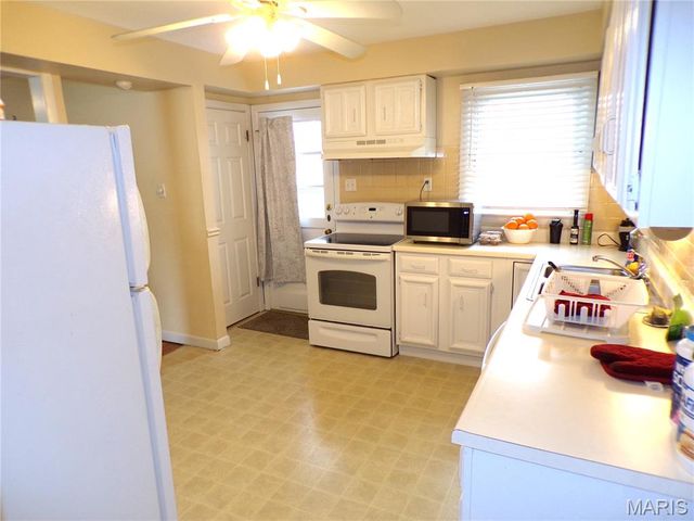 860 Graham Road, Florissant, MO 63031