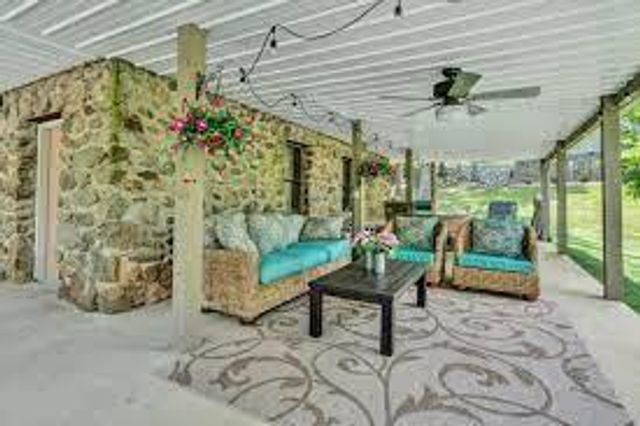 102 Hiram WAY, Huddleston, VA 24104