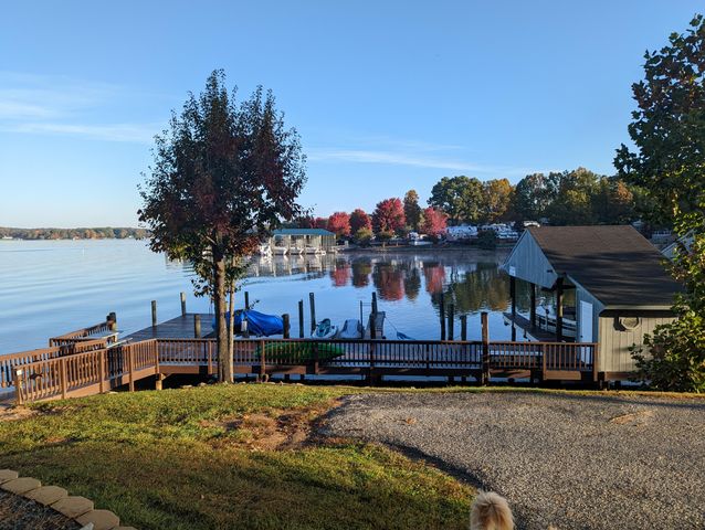 102 Hiram WAY, Huddleston, VA 24104