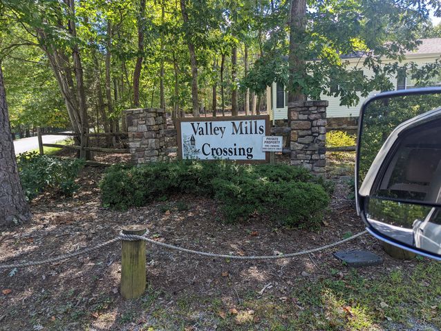 102 Hiram WAY, Huddleston, VA 24104