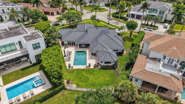 17646 Scarsdale Way, Boca Raton, FL 33496