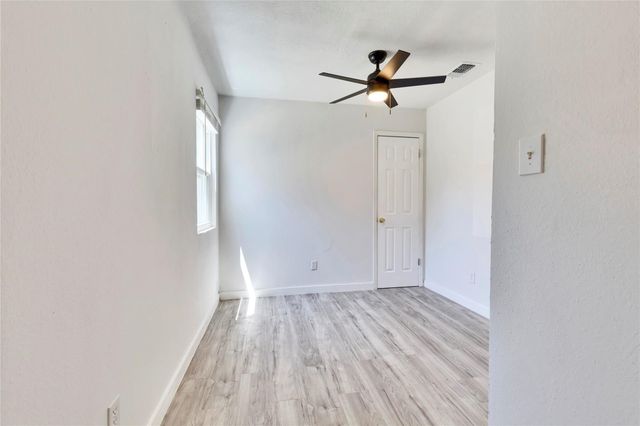 3462 Willowrun DR B, Austin, TX 78704