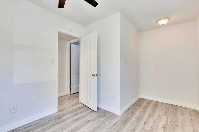 3462 Willowrun DR B, Austin, TX 78704