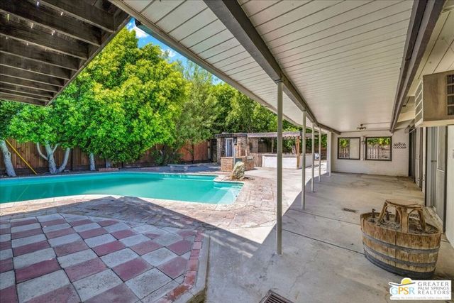 401 E Glen S Circle, Palm Springs, CA 92262
