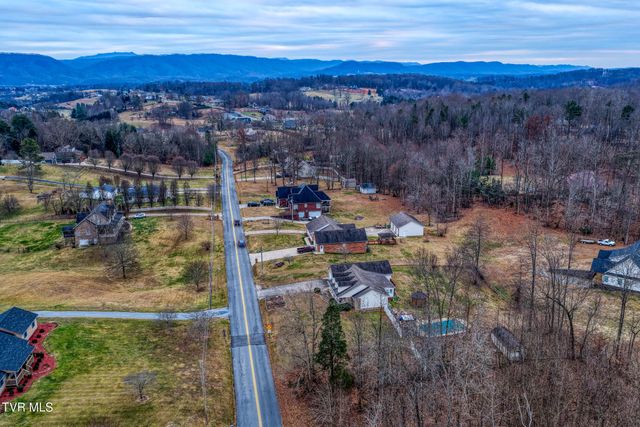 521 Westfield Avenue, Church Hill, TN 37642