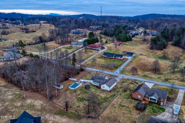 521 Westfield Avenue, Church Hill, TN 37642