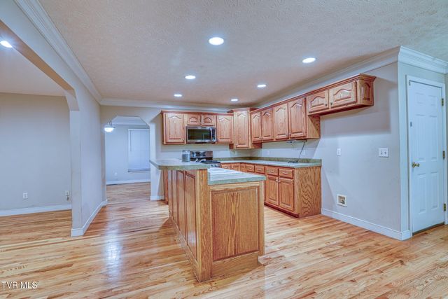 521 Westfield Avenue, Church Hill, TN 37642