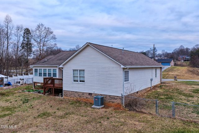 521 Westfield Avenue, Church Hill, TN 37642