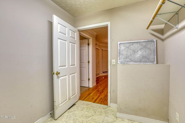 521 Westfield Avenue, Church Hill, TN 37642