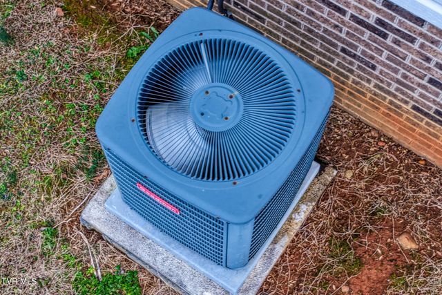 521 Westfield Avenue, Church Hill, TN 37642