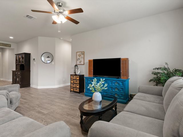 270 Lunayena Road, Rhome, TX 76078