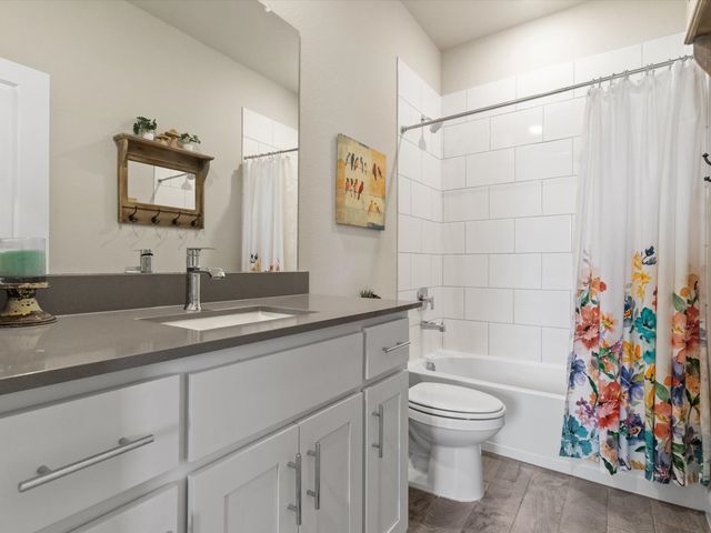 270 Lunayena Road, Rhome, TX 76078