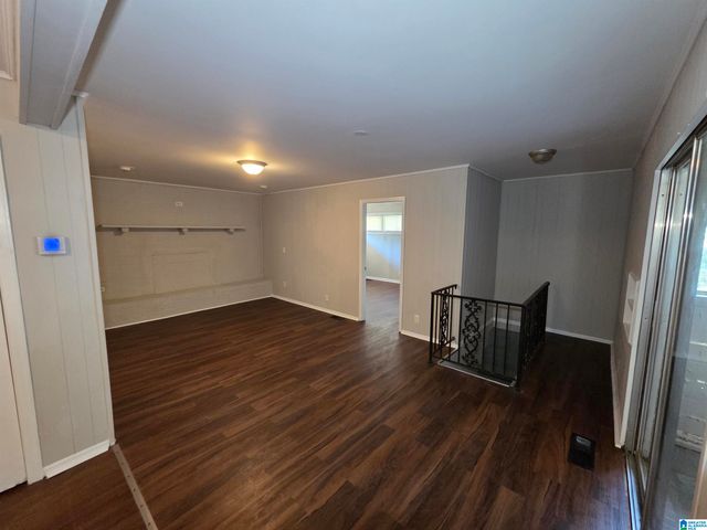 1513 29TH AVENUE N, Hueytown, AL 35023