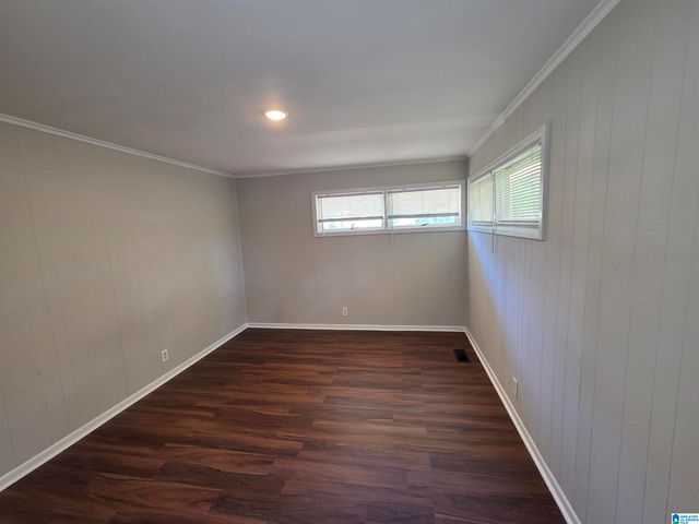 1513 29TH AVENUE N, Hueytown, AL 35023