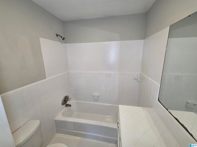 1513 29TH AVENUE N, Hueytown, AL 35023