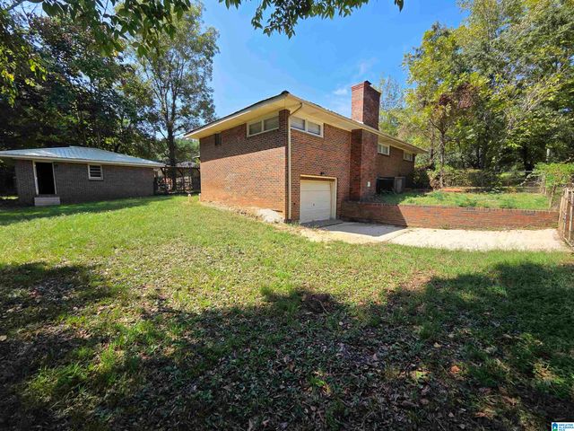 1513 29TH AVENUE N, Hueytown, AL 35023