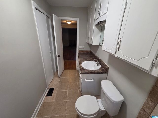 1513 29TH AVENUE N, Hueytown, AL 35023