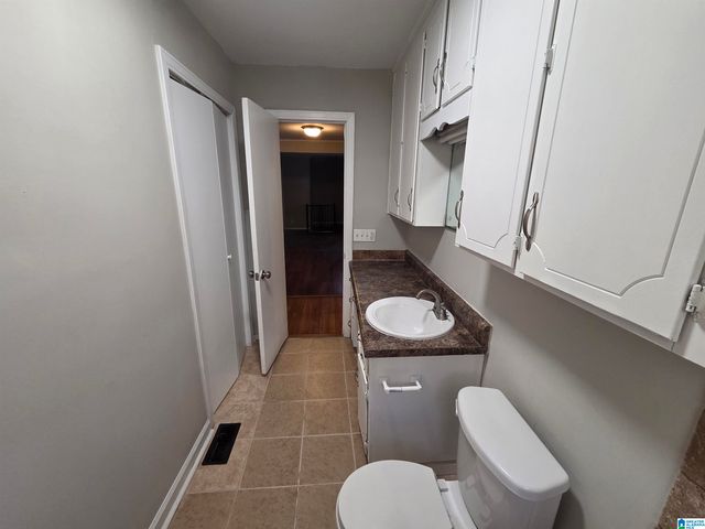 1513 29TH AVENUE N, Hueytown, AL 35023