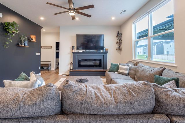 234 Dowler Drive, South Bloomfield, OH 43103