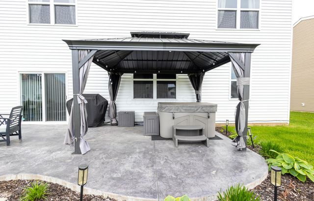 234 Dowler Drive, South Bloomfield, OH 43103