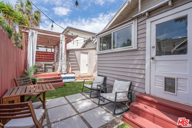 4354 Prospect Avenue, Los Angeles, CA 90027