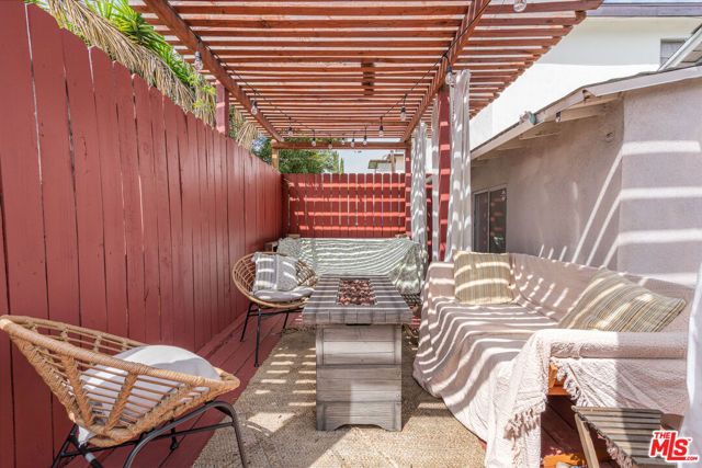 4354 Prospect Avenue, Los Angeles, CA 90027