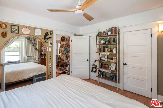 4354 Prospect Avenue, Los Angeles, CA 90027