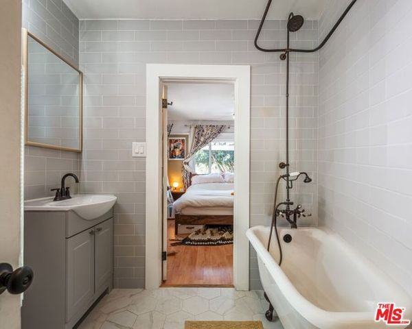 4354 Prospect Avenue, Los Angeles, CA 90027