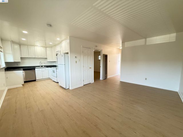 1330 Mt Pisgah Rd D, Walnut Creek, CA 94596