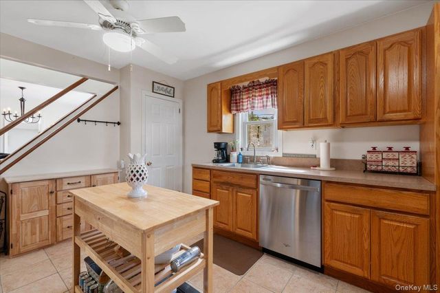 2487 Arthur Court, Oceanside, NY 11572