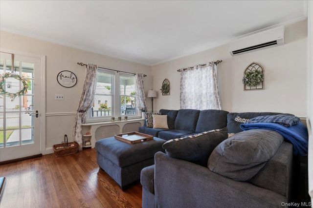 2487 Arthur Court, Oceanside, NY 11572