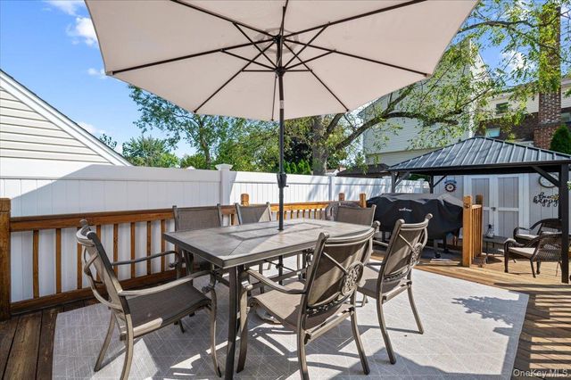 2487 Arthur Court, Oceanside, NY 11572