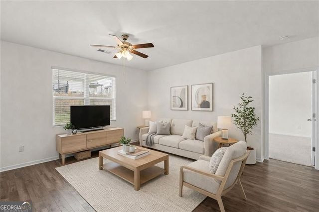 166 Champlain Road, Hoschton, GA 30548