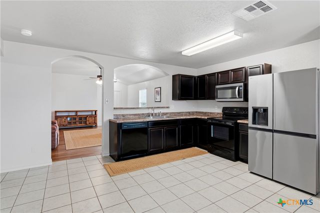 1437 Birmingham Drive, Seguin, TX 78155