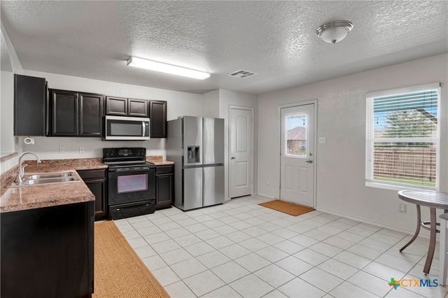1437 Birmingham Drive, Seguin, TX 78155
