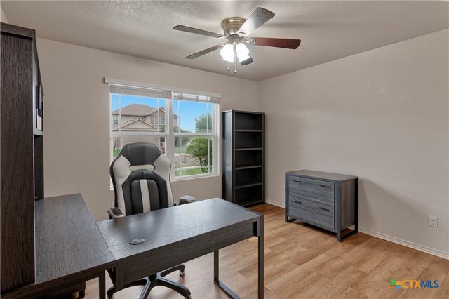 1437 Birmingham Drive, Seguin, TX 78155