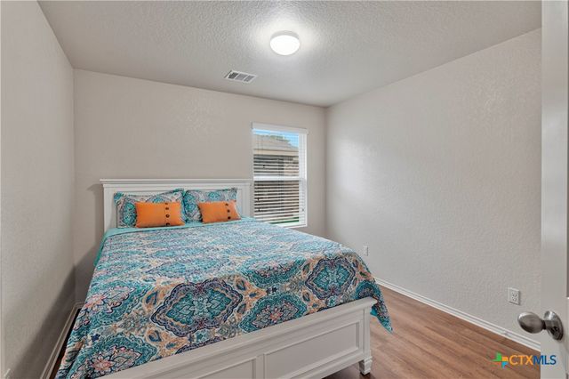 1437 Birmingham Drive, Seguin, TX 78155