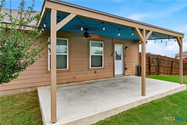 1437 Birmingham Drive, Seguin, TX 78155
