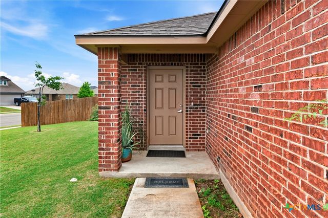 1437 Birmingham Drive, Seguin, TX 78155