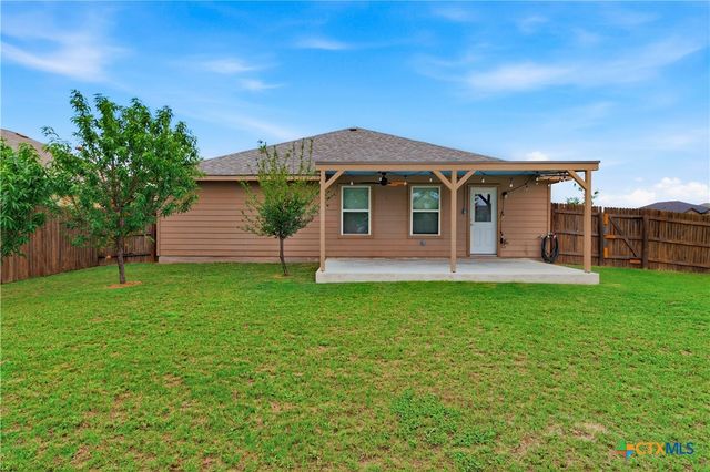 1437 Birmingham Drive, Seguin, TX 78155
