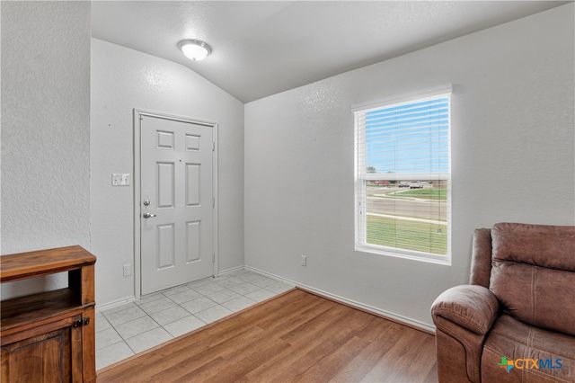 1437 Birmingham Drive, Seguin, TX 78155