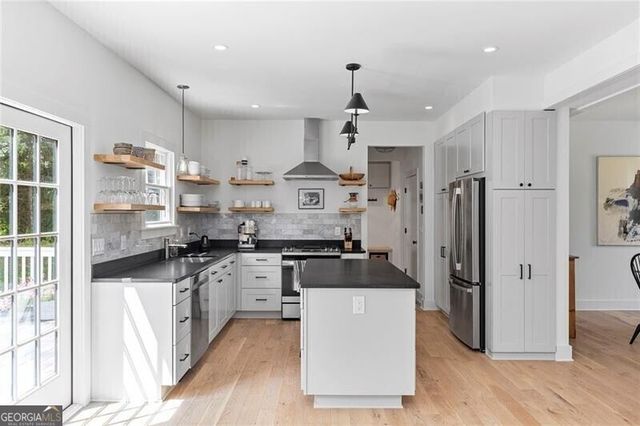 7600 Barnes Road, Chattahoochee Hills, GA 30268