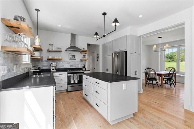 7600 Barnes Road, Chattahoochee Hills, GA 30268