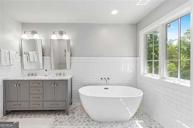 7600 Barnes Road, Chattahoochee Hills, GA 30268