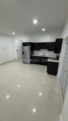 13926 SW 14th St, Miami, FL 33184