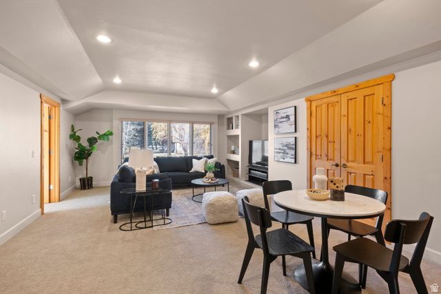 92 W VILLAGE CT, Midway, UT 84049