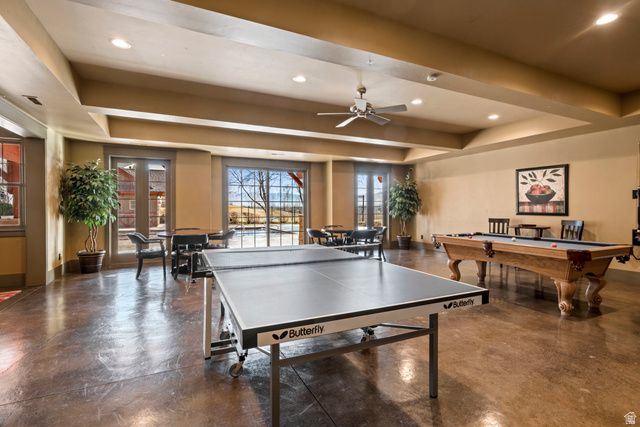 92 W VILLAGE CT, Midway, UT 84049