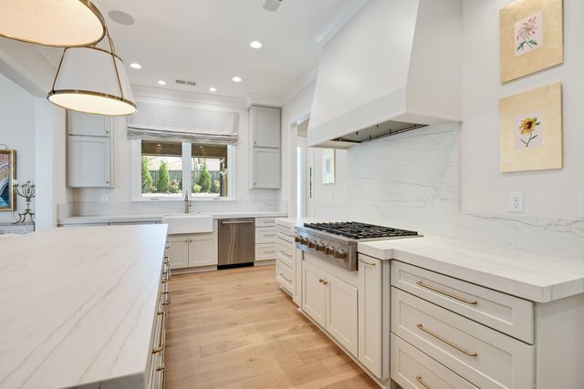 353 BUBBY DR, Collierville, TN 38017