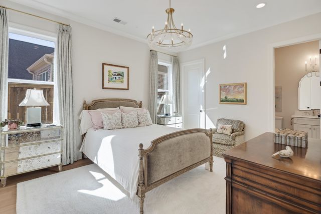 353 BUBBY DR, Collierville, TN 38017